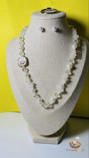 pearl necklace, tops